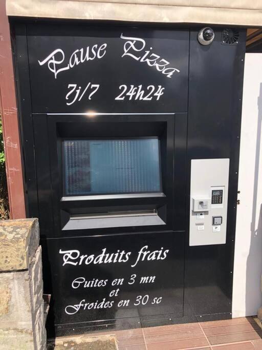 Logement A Brive Avec Terrasse Et Climatisation - Pres De La Gare Et Du Centre-Ville - Wifi Et Stationnement Gratuit エクステリア 写真