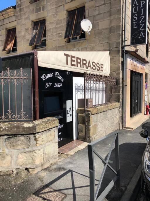 Logement A Brive Avec Terrasse Et Climatisation - Pres De La Gare Et Du Centre-Ville - Wifi Et Stationnement Gratuit エクステリア 写真
